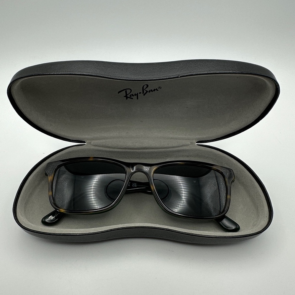 Ray Ban Prescription Sunglasses. See images for frame info.